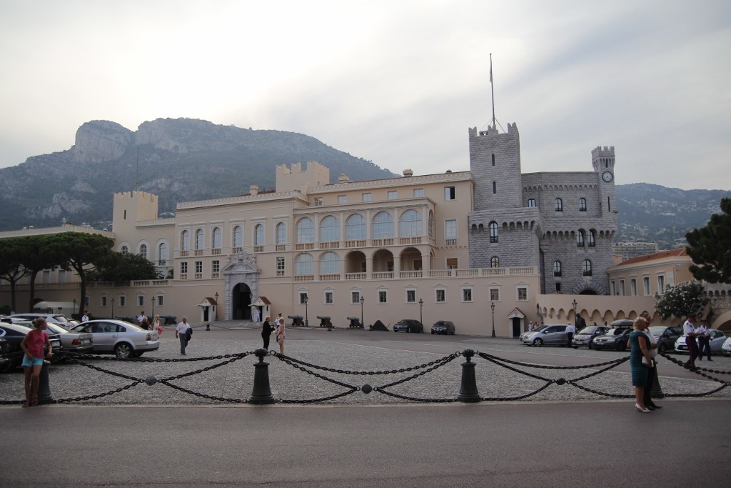 Monaco (66)