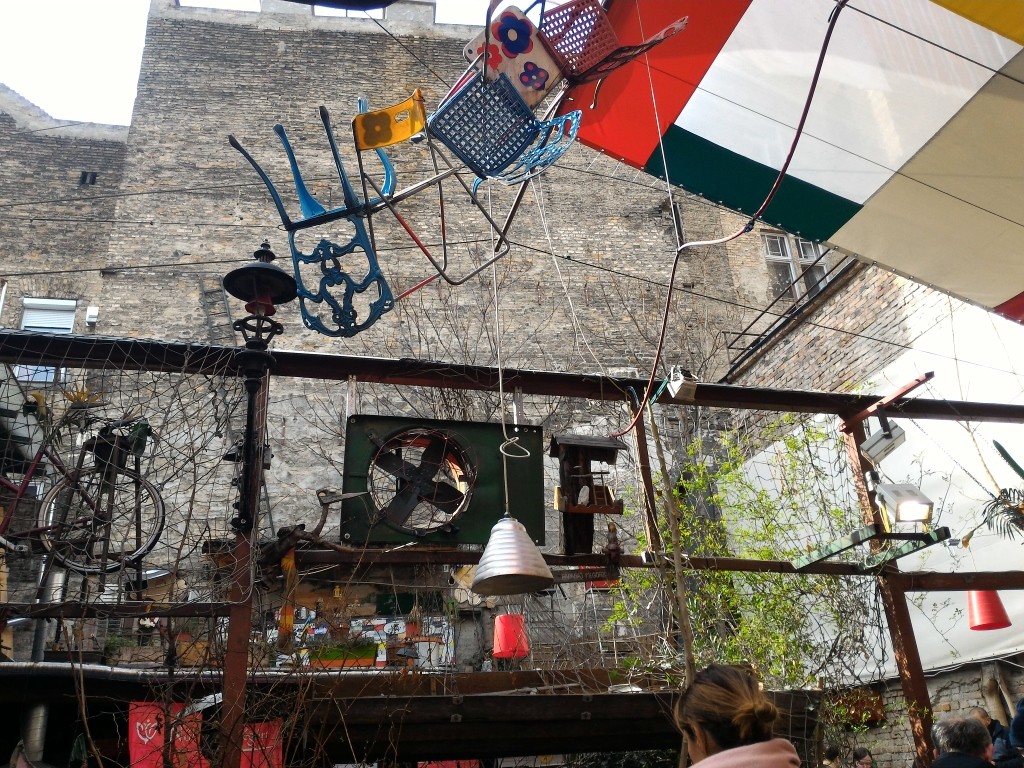 Budapeşte (726)